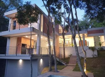Casa · 382m² · 1 Quarto · 2 Vagas · Residência nova à venda no Paraná Country Club em Hernandarias no Paraguai