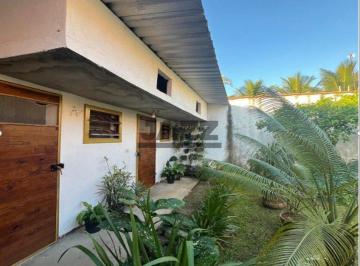 Casa · 200m² · 4 Quartos · 5 Vagas · Oportunidade Imperdível na praia das Palmeiras a 200 m do mar - Espaço, Conforto e Localização Privi