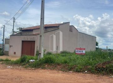 Casa · 422m² · Lote em Setor Maysa - Trindade