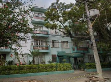 Apartamento · 56m² · 2 Quartos · Apartamento Reformado no Menino Deus – 2 Dormitórios, Ótima Posição Solar
