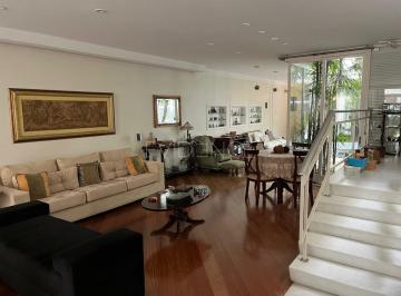 Casa · 243m² · 3 Quartos · 2 Vagas · SOBRADO PARA LOCAÇÃO COM 3 DORMITÓRIOS, SENDO 1 SUÍTE, 2 VAGAS - EDÍCULA - PRÓXIMO AO METRÔ TATUAPÉ