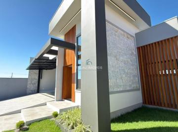 Casa · 143m² · 3 Quartos · 2 Vagas · Casa com acabamentos incríveis e pronta para morar!
