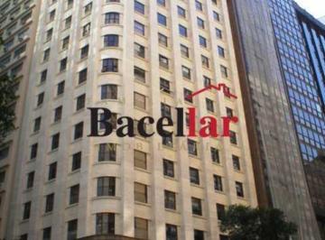 Comercial · 229m² · 1 Vaga · Sala : / Comercial / Centro