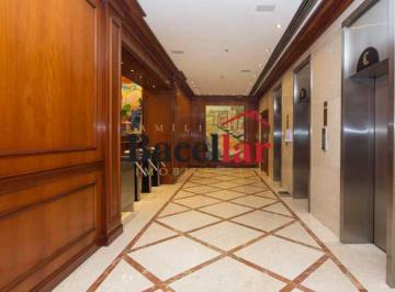 Comercial · 497m² · 2 Vagas · Sala : / Comercial / Centro