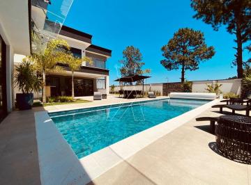 Casa · 650m² · 4 Quartos · 6 Vagas · Casa de alto padrão mobiliada para venda em Alphaville - Residencial 10