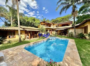 20085031575532d1a5f92720dca848240b899816 · Casa com 4 suítes ao lado do São Fernando Golf!