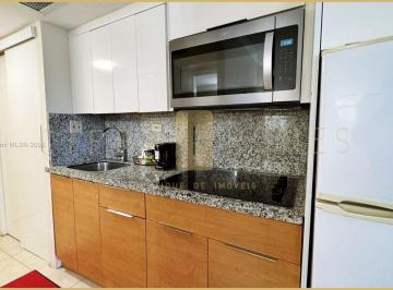 41424bb721acf51828e2695e2c9d808ee3070490 · Apartamento com 1 dormitório à venda, 36 m² por R$ 700.000,00 - Sunny Isles Beach - Miami-Dade Count