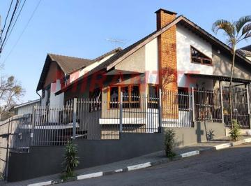8d2cb640c00afd6170c299bcadd188ef.jpg · Sobrado de 340m² com 5 quartos