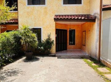 Casa de 2 quartos, São Sebastião · Casa em condomínio central em Boiçucanga