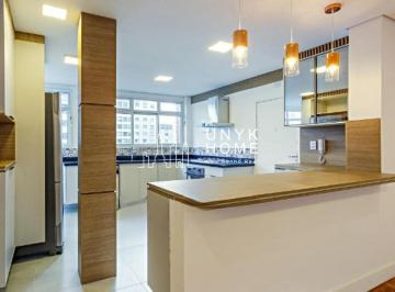 Apartamento · 162m² · 3 Quartos · Apartamento Reformado com janelões e 3 dormitórios