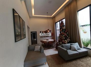 Casa · 336m² · 3 Quartos · 2 Vagas · Casa em condomínio fechado fino acabamento para venda bairro Novo Mundo Uberlândia mg