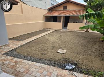 Foto 06 · Imperdível oportunidade: Casa à venda em Itanhaém-SP, Centro - 4 quartos, 3 suítes, 2 salas, 3 banhe