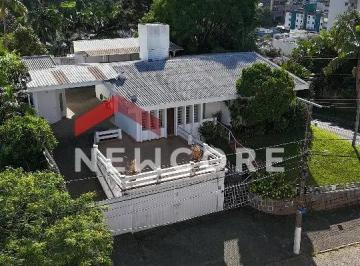 Casa · 500m² · 3 Quartos · 6 Vagas · Casa em  Avenida Centenário - Centro - Criciúma/SC