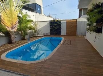 Casa de 3 quartos, São José dos Campos · Oportunidade, Casa Térrea, Condomínio Mont Blanc Urbanova, 3 Dormitórios, Área Gourmet, Piscina