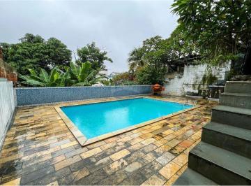 Casa · 369m² · 4 Quartos · 2 Vagas · Casa Ampla e Aconchegante na Freguesia Jacarepaguá por R$ 760.000, com 4 quartos , 369 m², em terren