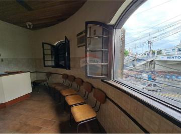 Comercial · 72m² · 2 Quartos · Excelente Oportunidade: imóvel de 72m² em Bento Ribeiro, em frente a estação de trem.