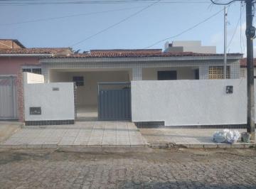 Casa de 3 quartos, João Pessoa · Casa em Mangabeira 2 com 2 quartos próximo ao Coqueiral