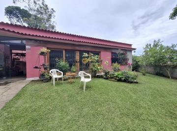 202512161652293380.jpg · Casa para Venda em Teresópolis, Iucas, 4 dormitórios, 1 suíte, 2 banheiros, 2 vagas