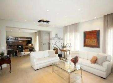 Apartamento de 3 quartos, São Paulo · Cobertura Duplex - Alto de Pinheiros - 3 Suítes - 780m².