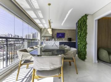 Apartamento de 3 quartos, São Paulo · Apartamento - Moema - 3 Suítes - 172m².