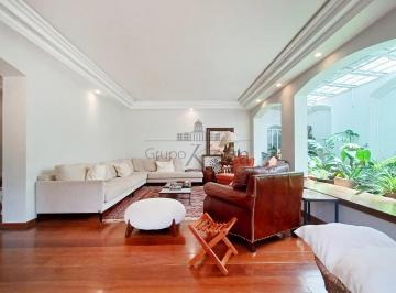 Casa de 4 quartos, São Paulo · Casa Sobrado - Pacaembu - 4 Suítes - 406m².