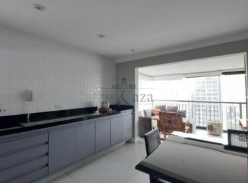 Apartamento de 2 quartos, São Paulo · Apartamento Duplex - Cerqueira César - 2 Dormitórios - 140m².
