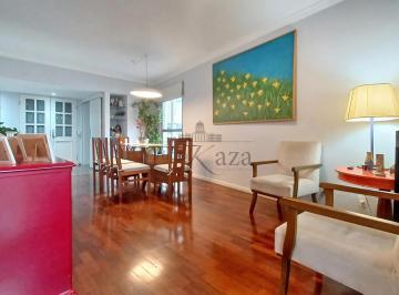 Apartamento de 3 quartos, São Paulo · Apartamento - Higienópolis - 3 Suítes - 117m².