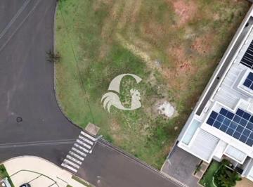 Foto 01 · Condomínio de luxo à venda em Mogi Mirim-SP, no Jardim Mirante: segurança, lazer e conforto garantid