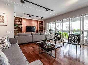 Apartamento de 2 quartos, São Paulo · Vila Nova Conceição - 190m² - 2 Suítes - 4 Grs