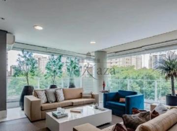 Apartamento de 3 quartos, São Paulo · Moema - 278m² -3 Suítes -4 Grs