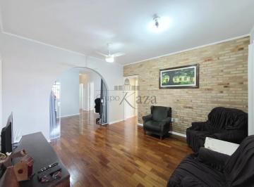 Casa · 275m² · 5 Quartos · 2 Vagas · Oportunidade - Casa - Bosque dos Eucaliptos - 5 Dormitórios - 275m².