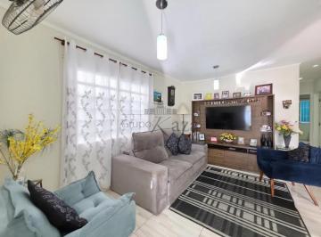 Casa · 261m² · 3 Quartos · 4 Vagas · Oportunidade - Casa com Edícula - Jardim Satélite - 3 Dormitórios - 147m².