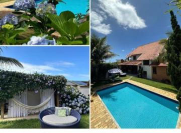 Casa de 4 quartos, Balneário Camboriú · CASA EM TAQUARAS QUADRA DO MAR COM PISCINA