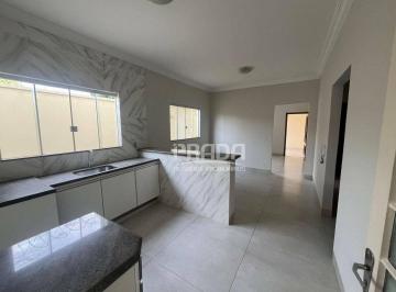 eab08d7a88e6dcf20fc7ebb6c61ba1fb92bff68a · Casa à venda com 3 quartos sendo 1 suíte - Santa Mônica - Uberlândia/MG.