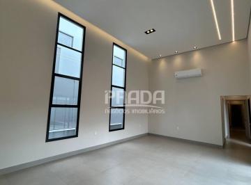 03365f9d8dff49a4094c6736c8e3b9d444cf7675 · Casa à venda com 3 suítes sendo 1 máster com closet - Condomínio Splêndido - Uberlândia/MG.