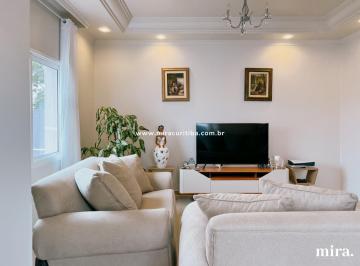 Casa · 494m² · 3 Quartos · 4 Vagas · Casa à Venda no Cascatinha - Conforto, Espaço e Vista Privilegiada