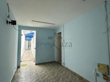 Casa · 177m² · 6 Quartos · 2 Vagas · Casa Residencial - Comercial - Centro - 6 Dormitórios - 177m².