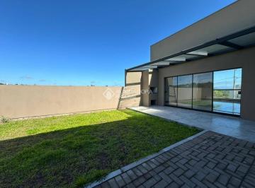 Casa · 218m² · 3 Quartos · 2 Vagas · Casa com 3 quartos no bairro Lomba Grande