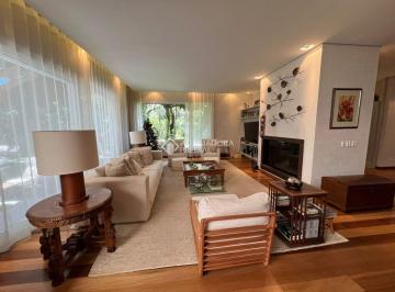 Casa · 420m² · 3 Quartos · 3 Vagas · Casa no condomínio Reserva da Serra com 3 quartos 3 suítes e 3 vagas à venda em Canela