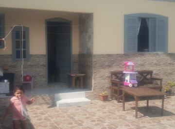 Casa · 3 Quartos · 1 Vaga · casa no bairro Santa Luzia com Piscina