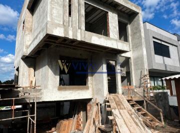 Casa · 207m² · 3 Quartos · 2 Vagas · Sobrado em Construção - Condomínio Fechado - 207m²
