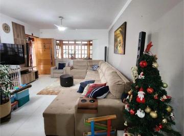 Casa de 3 quartos, São Paulo · Sobrado moderno com 3 suítes no Jaçanã