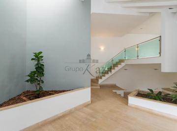Casa de 4 quartos, Barueri · Casa em Condomínio - Tamboré 2 - 5 Dormitórios - 550m².