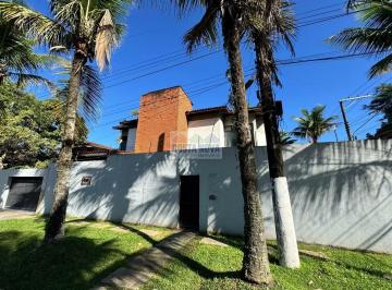 Casa · 207m² · 4 Quartos · 8 Vagas · Casa à Venda na Praia da Enseada ? Guarujá - 6 quartos 8 vagas de garagem
