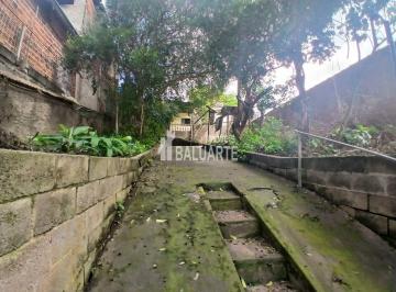Casa · 300m² · Jardim Sabará: Terreno com 300 m² com  1 casa antiga nos fundos.