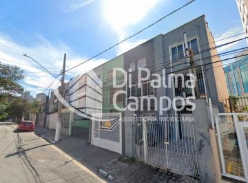 Casa · 210m² · 5 Quartos · 2 Vagas · Casa no bairro Saúde com 5 quartos, quintal e fácil acesso ao metrô