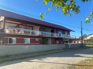 Casa · 245m² · 6 Quartos · 5 Vagas · Casa Sobrado de esquina a venda na Praia de Itapoá, Santa Catarina