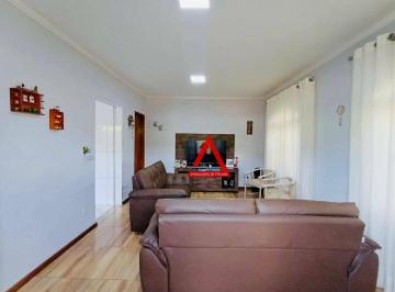 d6b7c7d644efd4ec391834faac23ab6305701b28 · Vende-se esta maravilhosa casa com 3 dormitórios sendo todos suítes e área gourmet no loteamento Jar