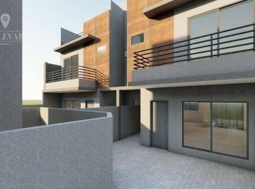 a904f9006400ed74b7299d0150606e77f3e3e691 · Sobrado novo de fundos com 3 dormitórios à venda, 106 m² por R$ 699.000 - Pinheirinho - Curitiba/PR