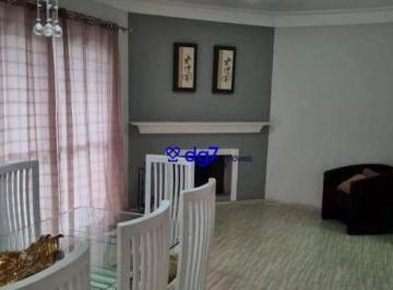 fe04bbbd12f8af5fa81bbf2dc9e552d0f0326db0 · Apartamento com 4 dormitórios, sendo 3 suítes e repleto de armários!